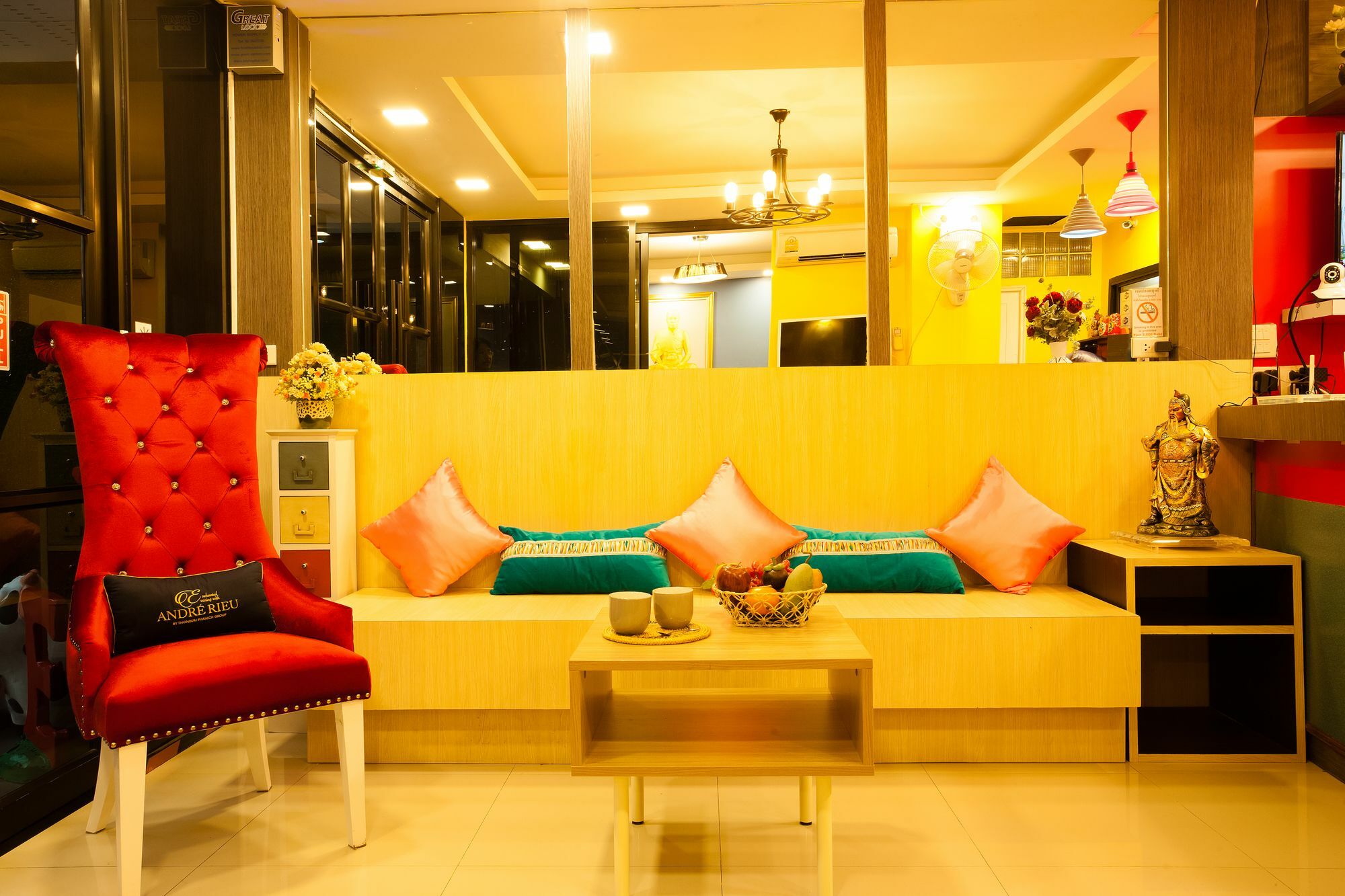 Le Clarita Aparthotel Bangkok Exterior photo